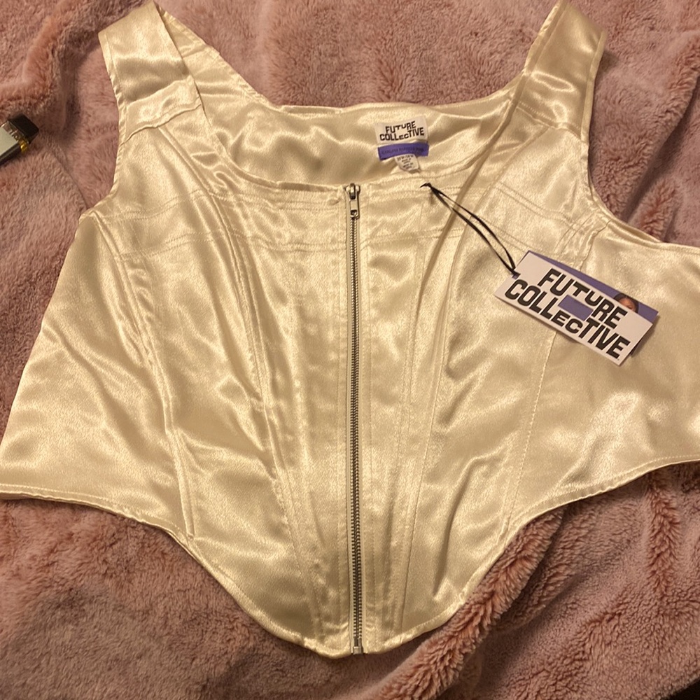 16W/18W NWT  corset top.